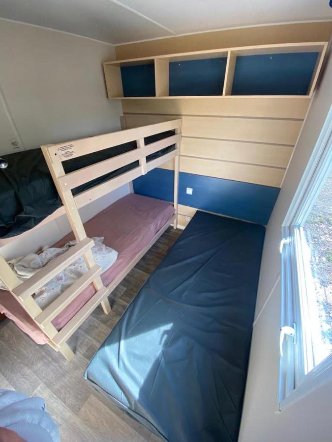 Mobil-Home Au Parc Des Roches Saint-Cheron Exterior photo